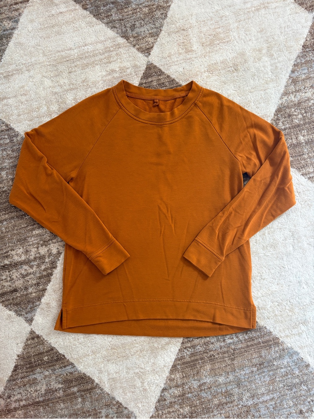 Lou & Grey Long Sleeve Crewneck Top in Rust
